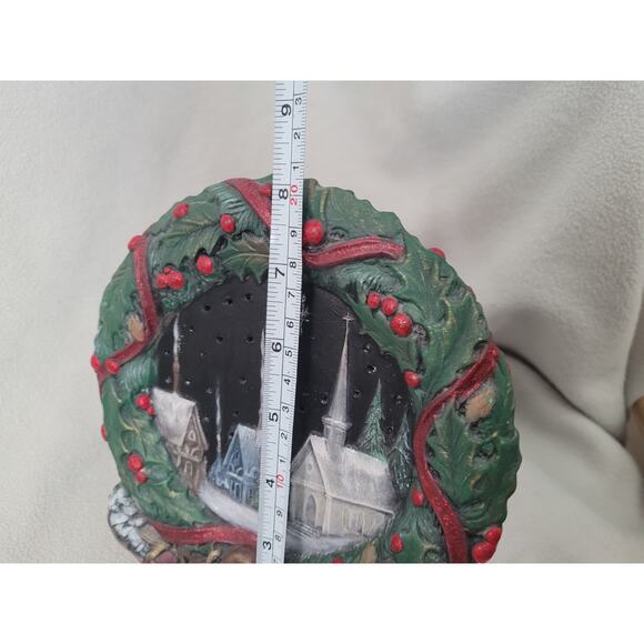 Vintage 90's Lighted Ceramic Lamp Church Snow Scene Wreath Mold - Picture 11 of 14